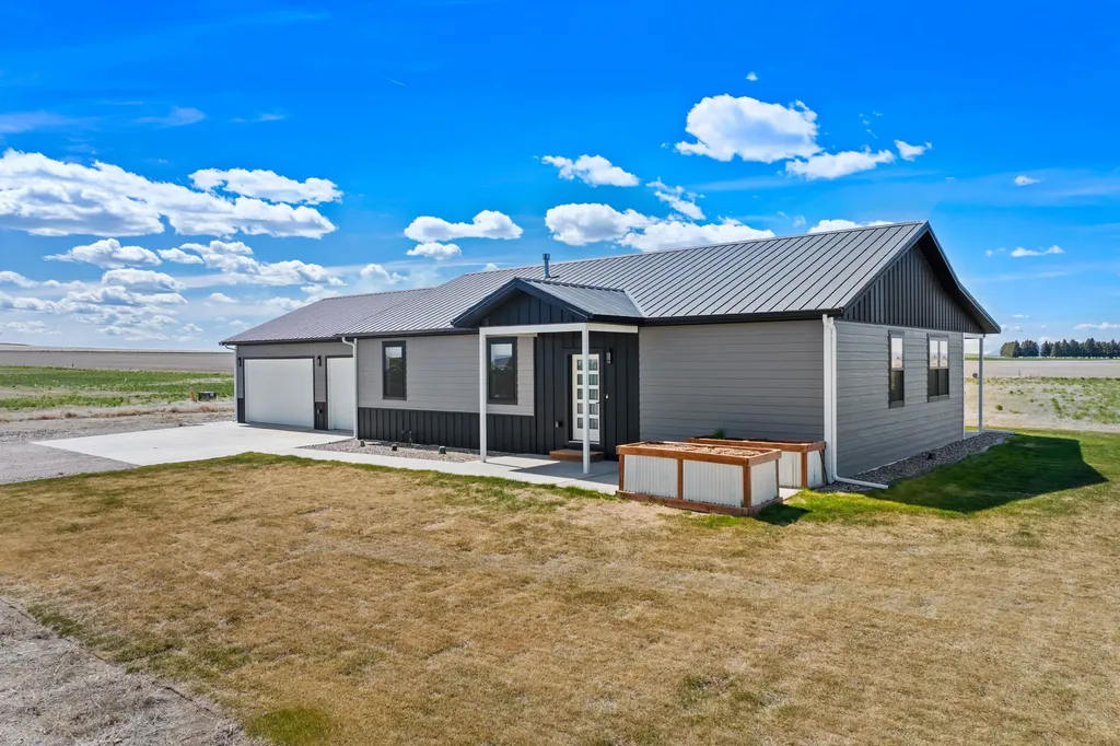 46 Country Squires Lane Fairfield MT 59436