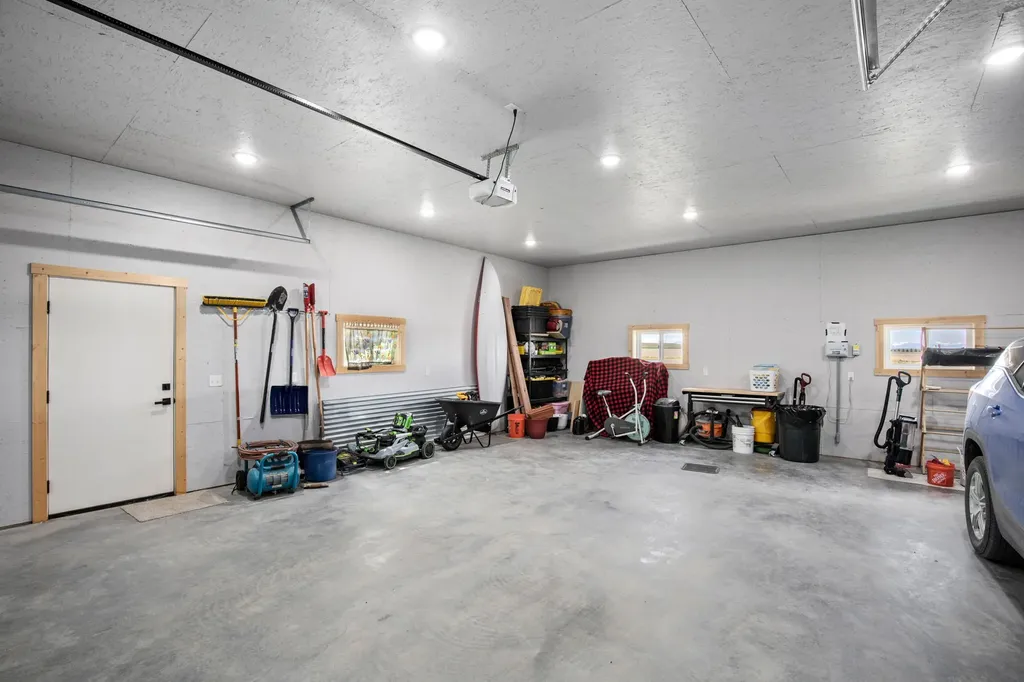 46 Country Squires Lane Fairfield MT 59436