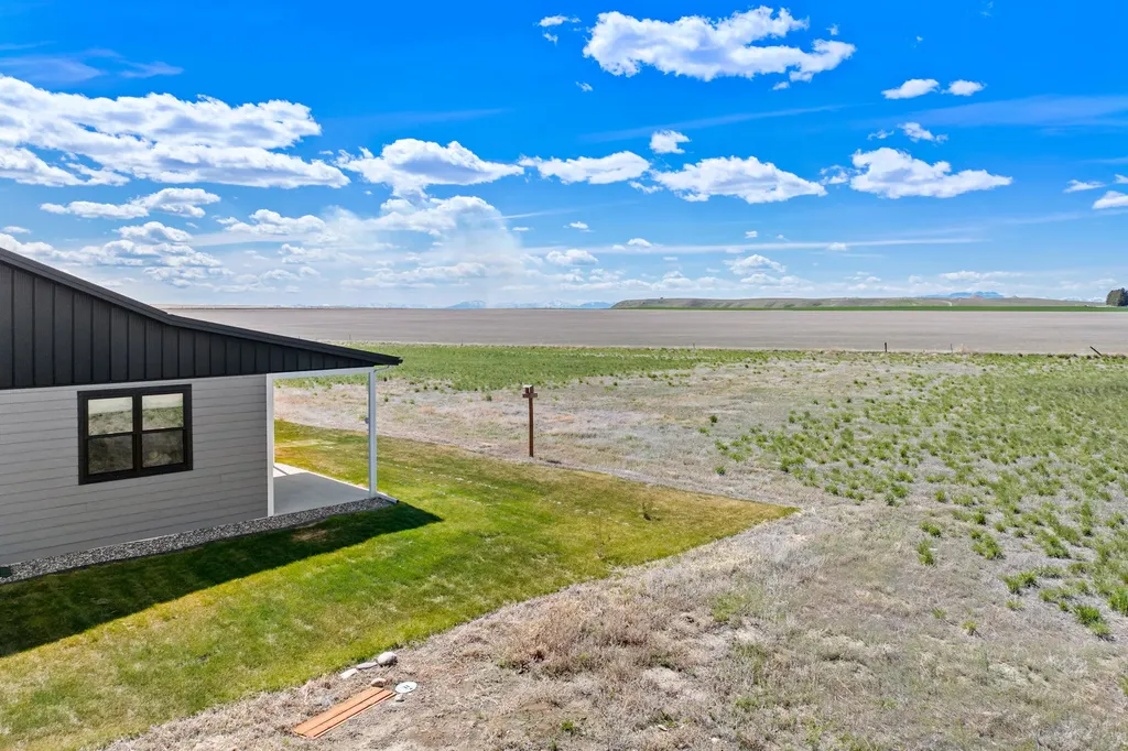 46 Country Squires Lane Fairfield MT 59436