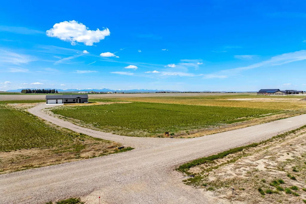 46 Country Squires Lane Fairfield MT 59436
