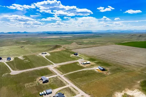 46 Country Squires Lane Fairfield MT 59436