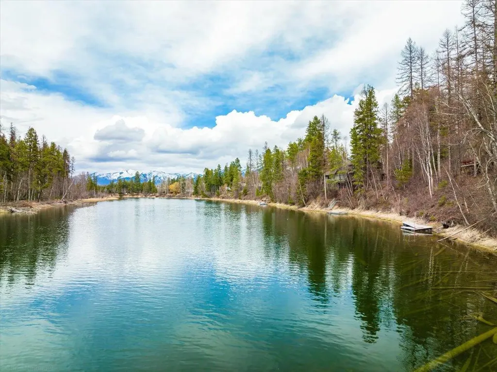 518 Eastman Drive Bigfork MT 59911