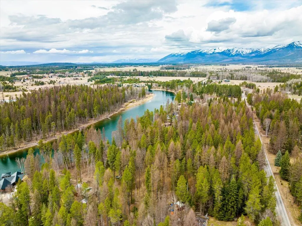 518 Eastman Drive Bigfork MT 59911