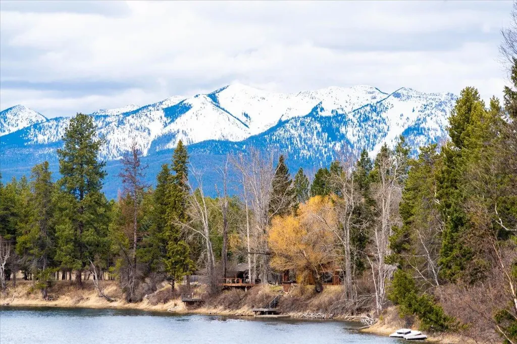 518 Eastman Drive Bigfork MT 59911
