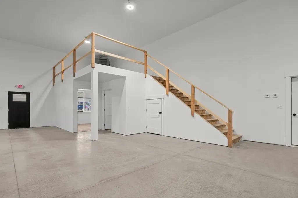 7535 Roughsawn Drive Helena MT 59602
