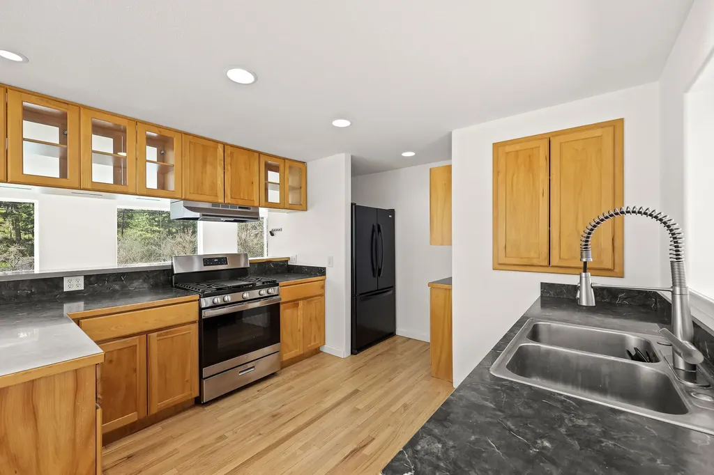 121 & 135 Boon Road Somers MT 59932