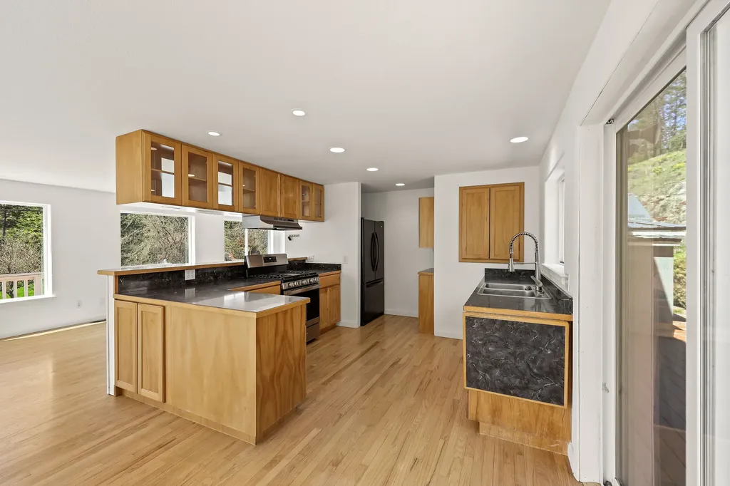 121 & 135 Boon Road Somers MT 59932