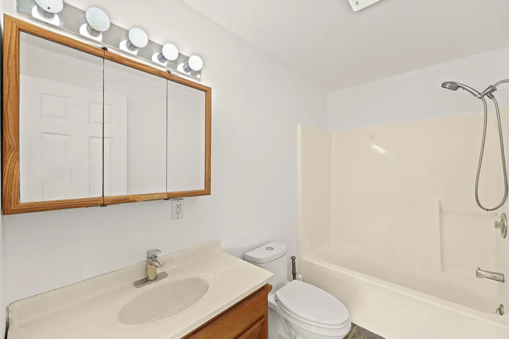 121 & 135 Boon Road Somers MT 59932