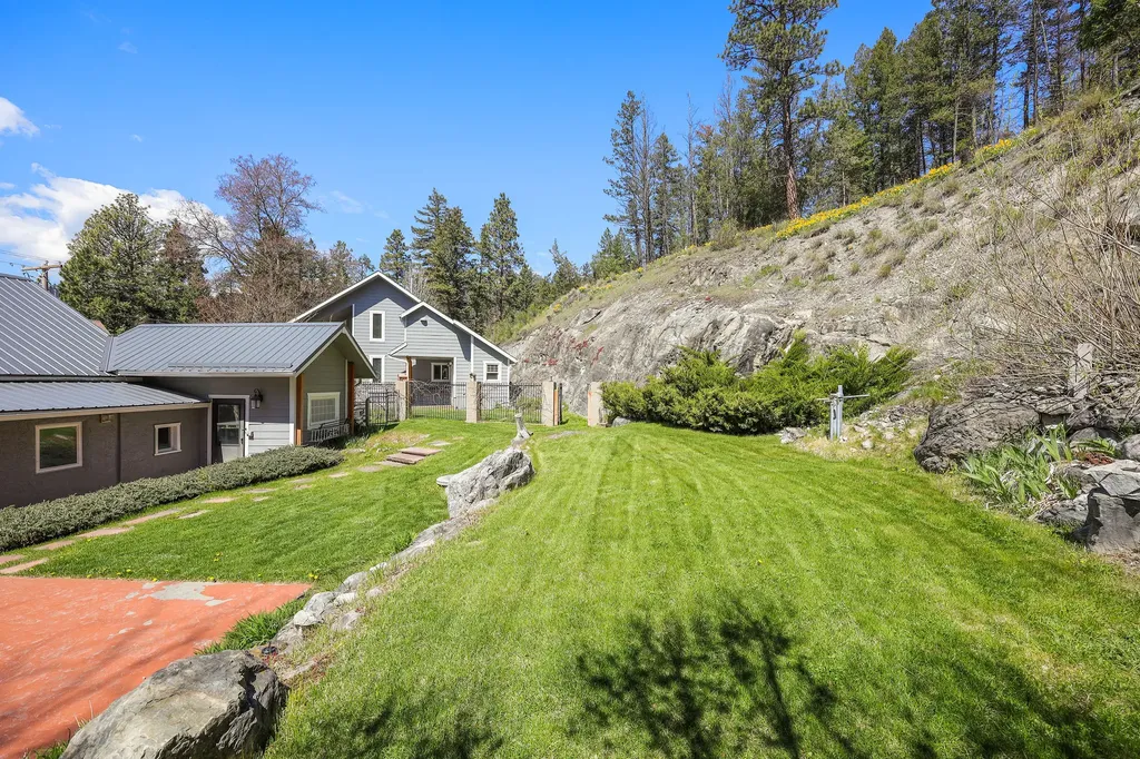 121 & 135 Boon Road Somers MT 59932