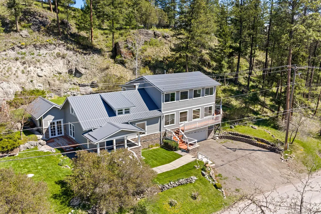 121 & 135 Boon Road Somers MT 59932