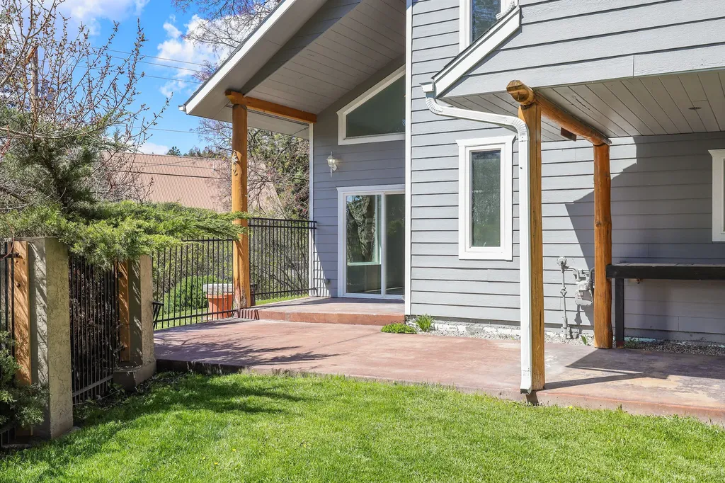 121 & 135 Boon Road Somers MT 59932
