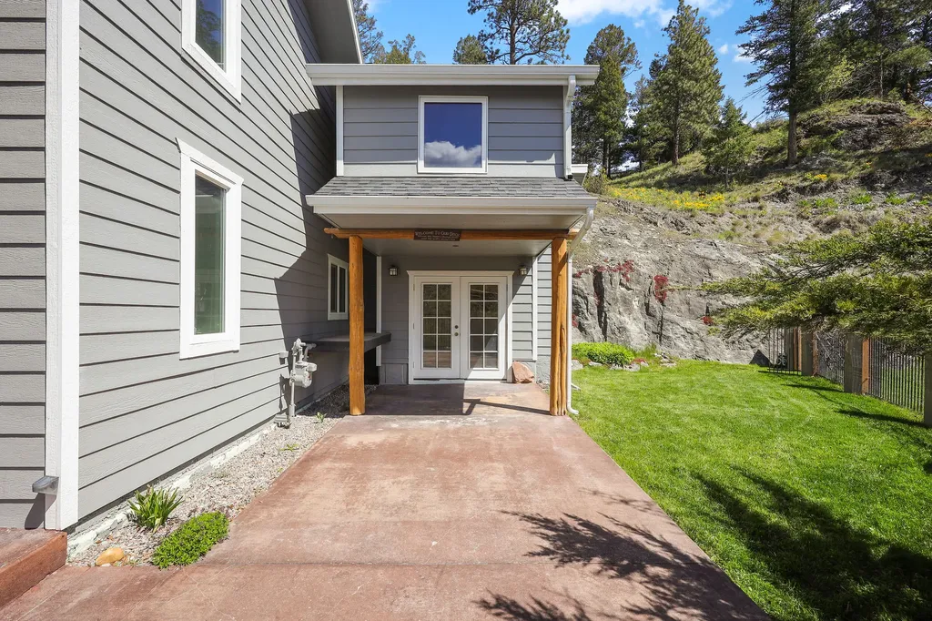 121 & 135 Boon Road Somers MT 59932