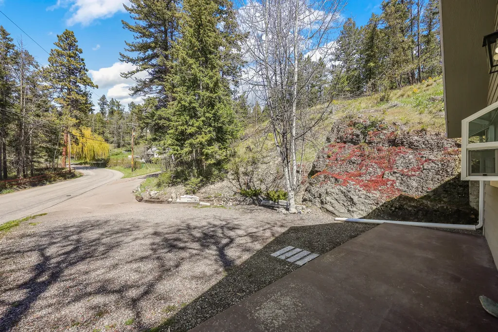121 & 135 Boon Road Somers MT 59932