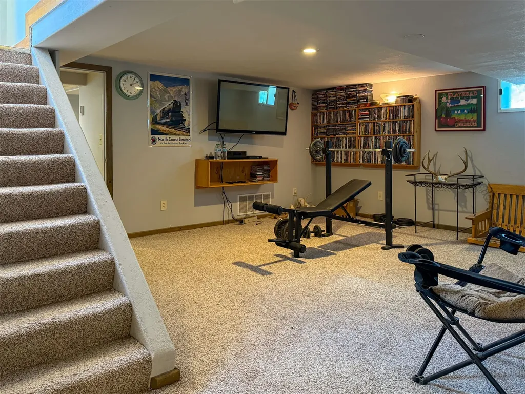 217 8th Avenue N Shelby MT 59474