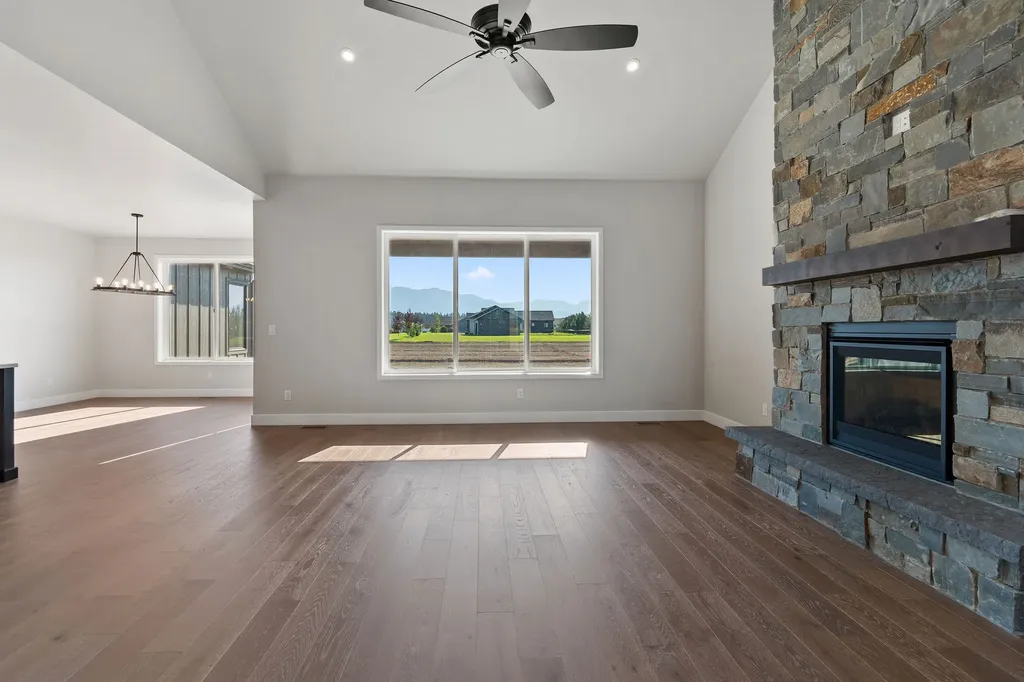 183 Holbrook Drive Kalispell MT 59901
