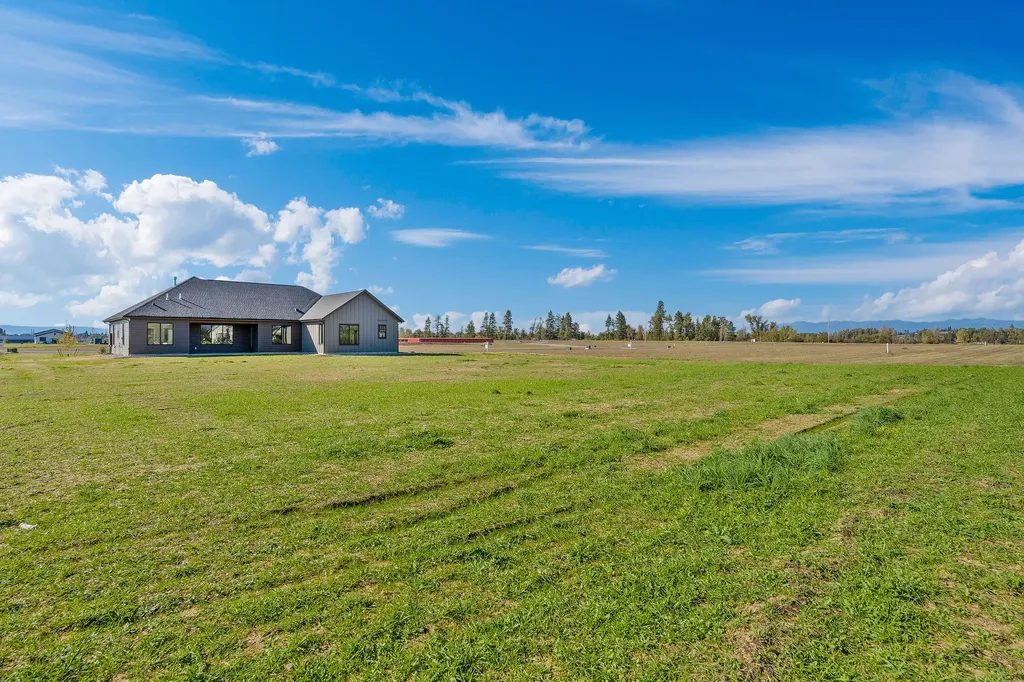 183 Holbrook Drive Kalispell MT 59901
