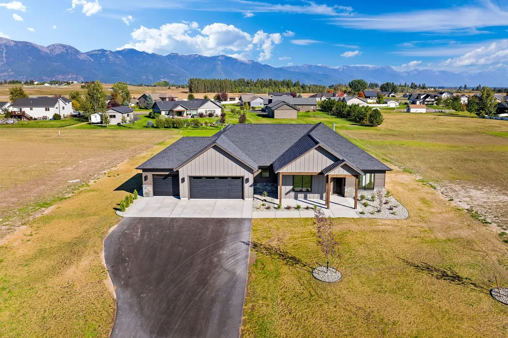 183 Holbrook Drive Kalispell MT 59901