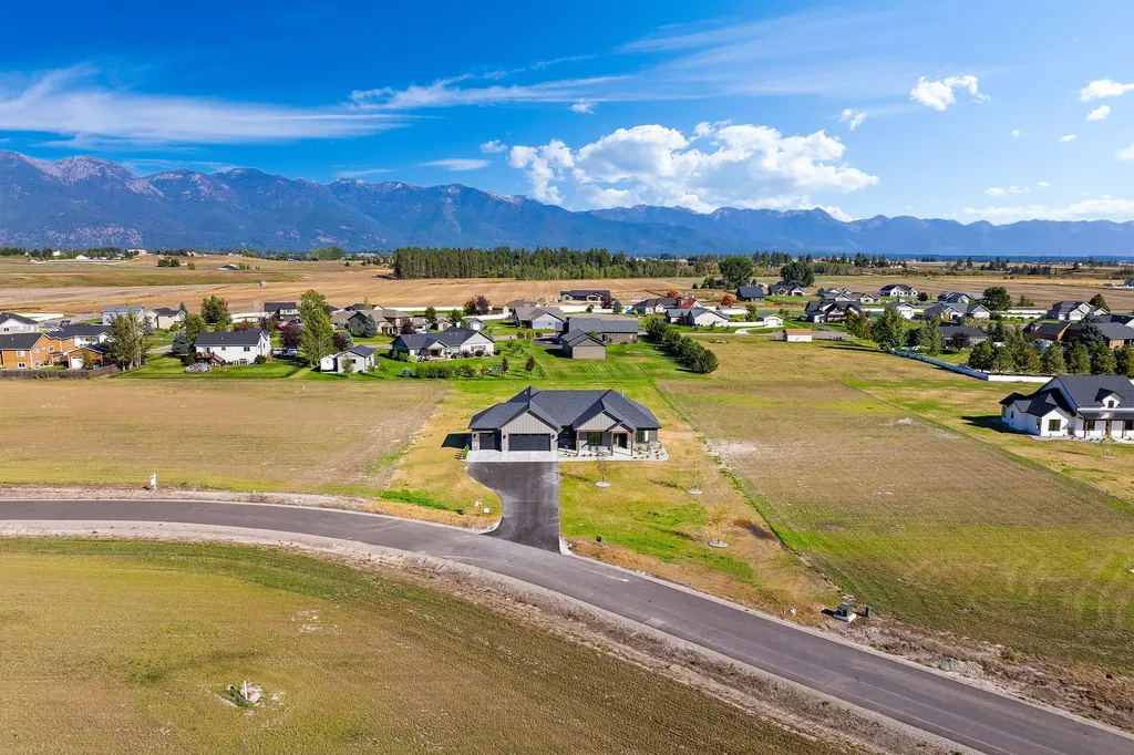 183 Holbrook Drive Kalispell MT 59901