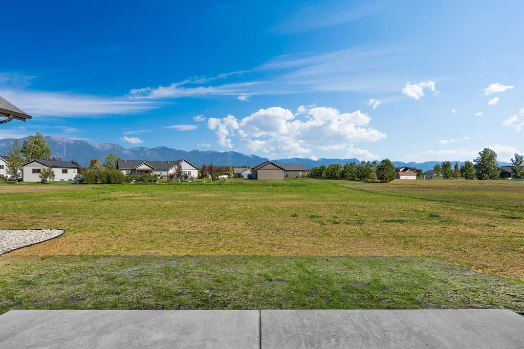 183 Holbrook Drive Kalispell MT 59901