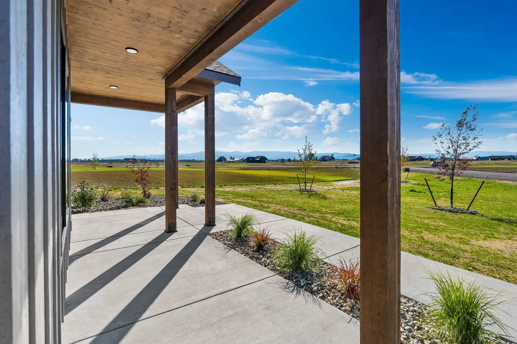 183 Holbrook Drive Kalispell MT 59901