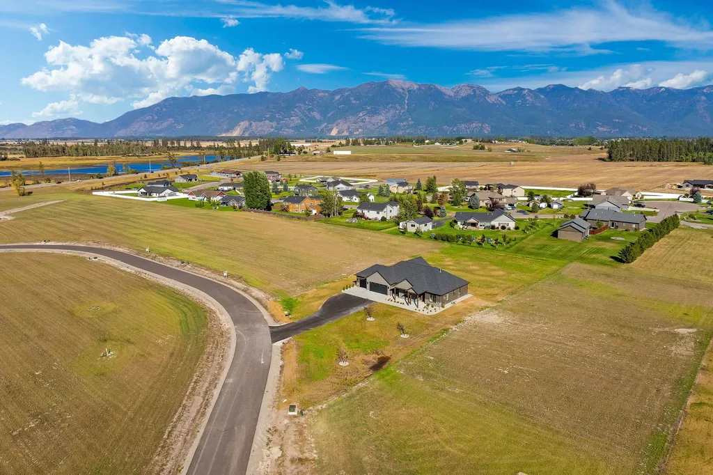 183 Holbrook Drive Kalispell MT 59901