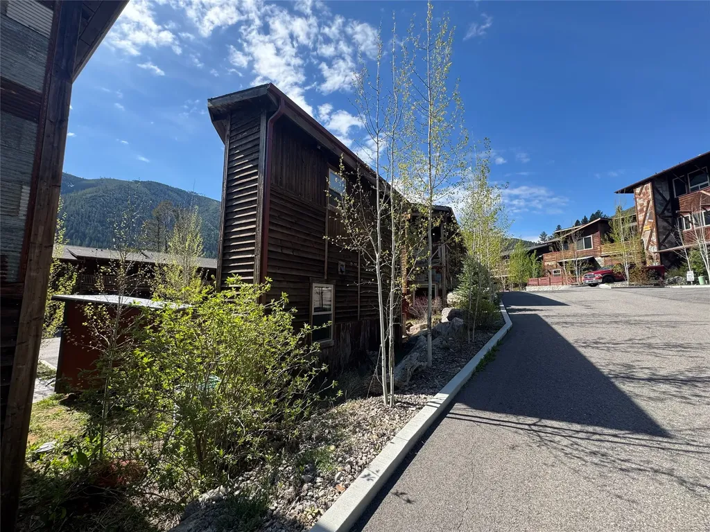 279 Jumbo Vista Way Missoula MT 59802