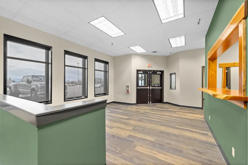 1327 Us Highway 2 W Kalispell MT 59901