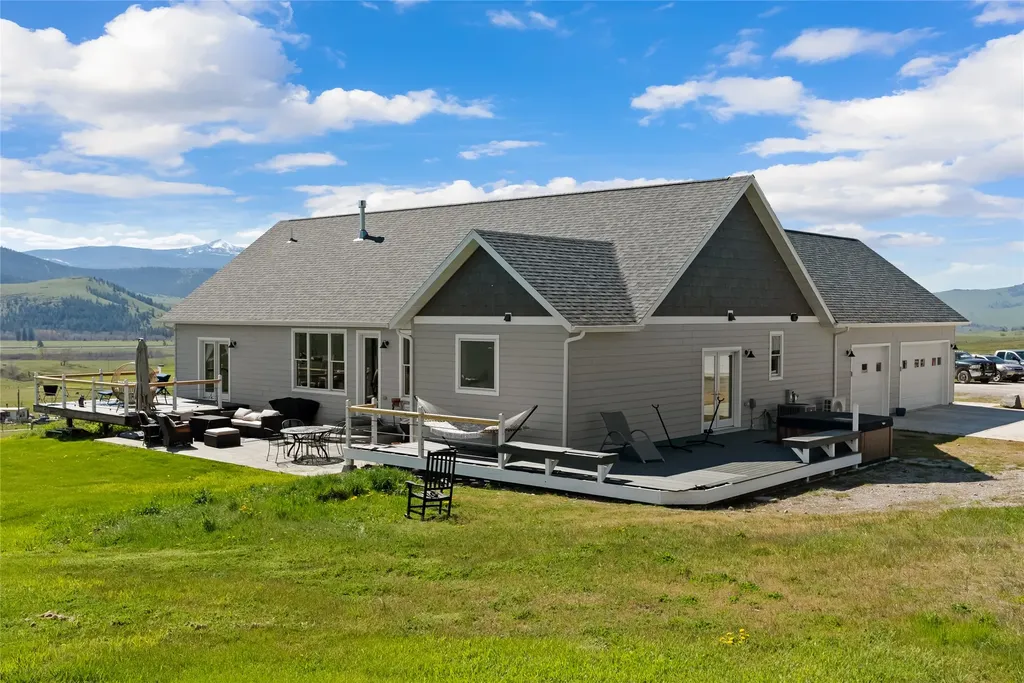 69300 Pellew Creek Lane Arlee MT 59821