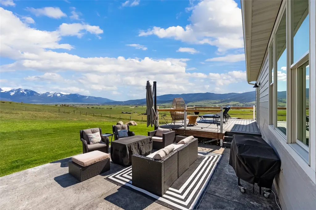 69300 Pellew Creek Lane Arlee MT 59821