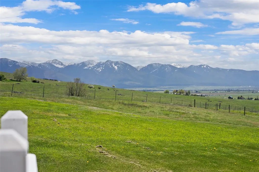 69300 Pellew Creek Lane Arlee MT 59821