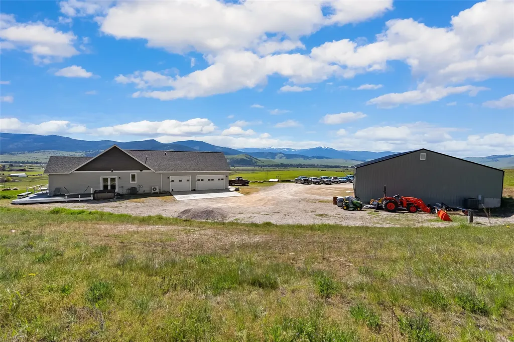 69300 Pellew Creek Lane Arlee MT 59821
