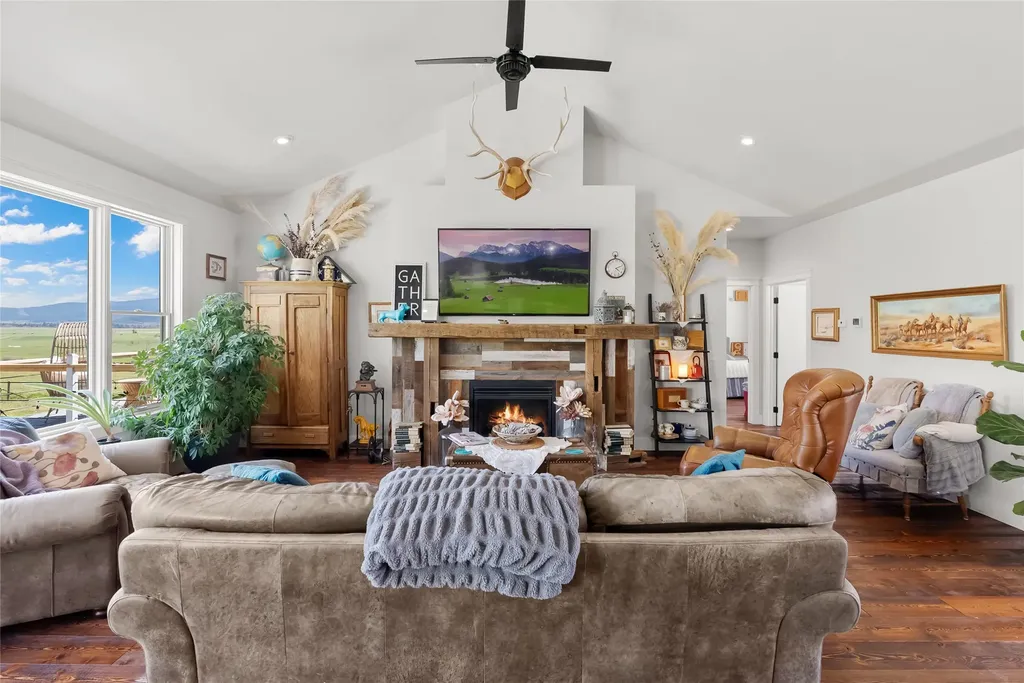 69300 Pellew Creek Lane Arlee MT 59821