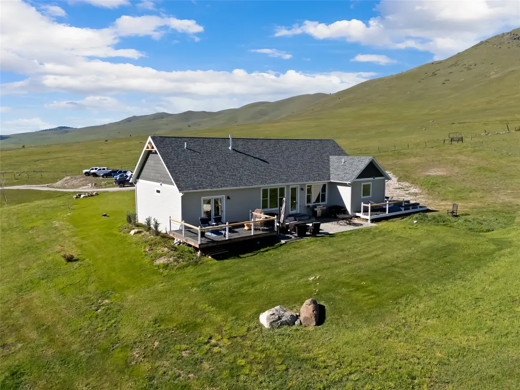69300 Pellew Creek Lane Arlee MT 59821