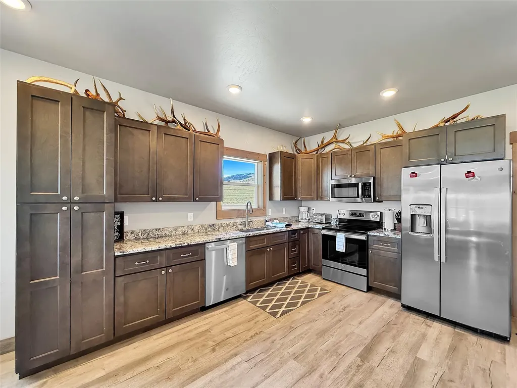 21 Gopher Trail Ennis MT 59729