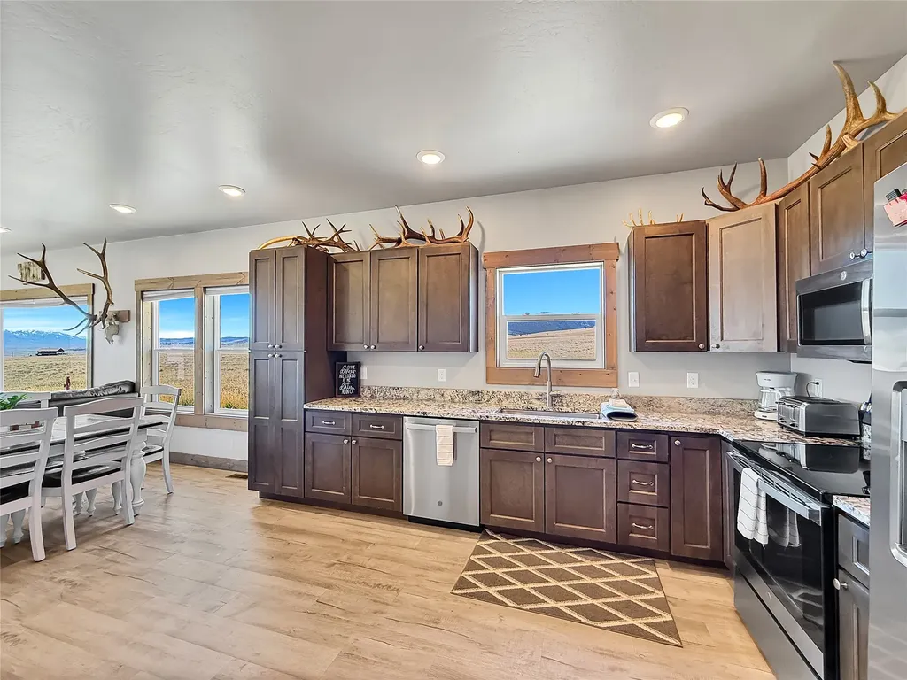 21 Gopher Trail Ennis MT 59729