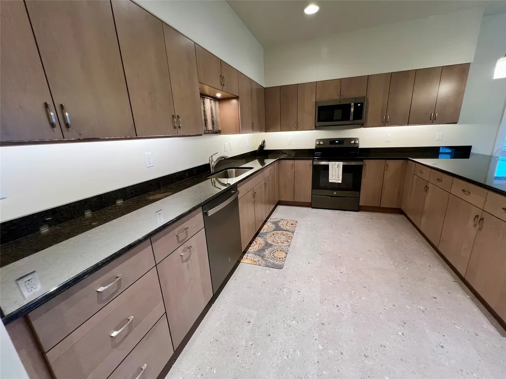 25421 Three Moon Drive Elmo MT 59915