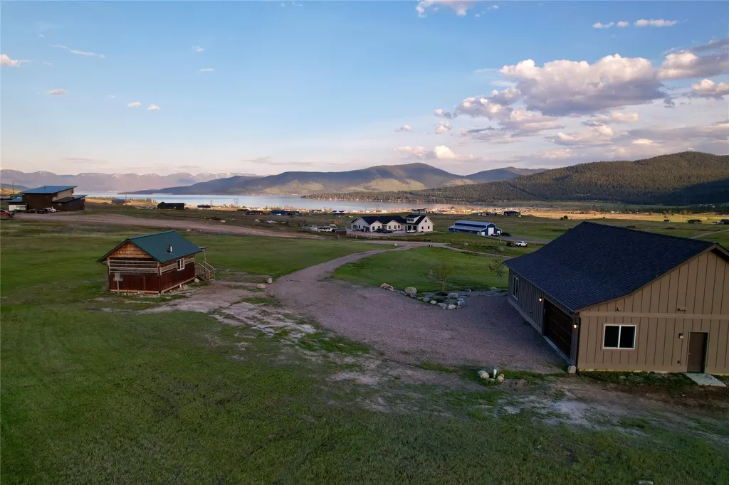 25421 Three Moon Drive Elmo MT 59915