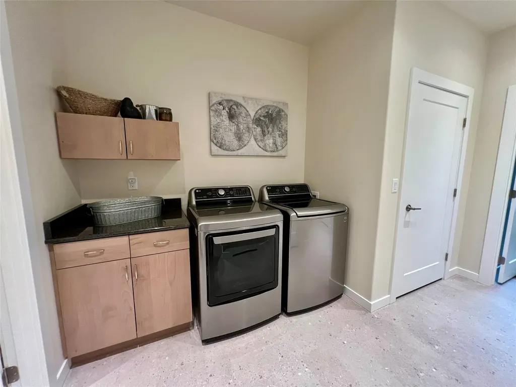 25421 Three Moon Drive Elmo MT 59915
