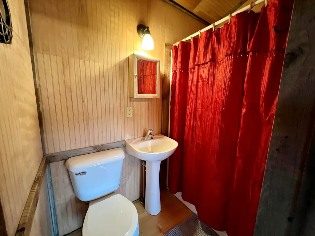 25421 Three Moon Drive Elmo MT 59915