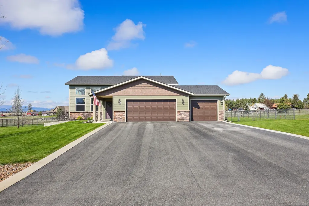 411 Spruce Meadows Loop Kalispell MT 59901