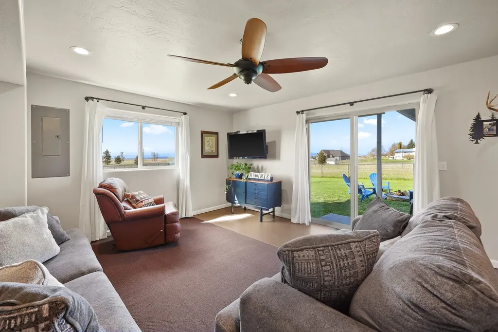 411 Spruce Meadows Loop Kalispell MT 59901