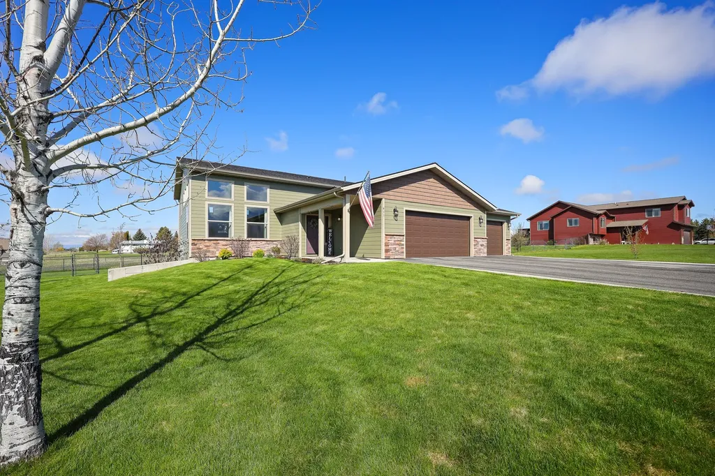 411 Spruce Meadows Loop Kalispell MT 59901