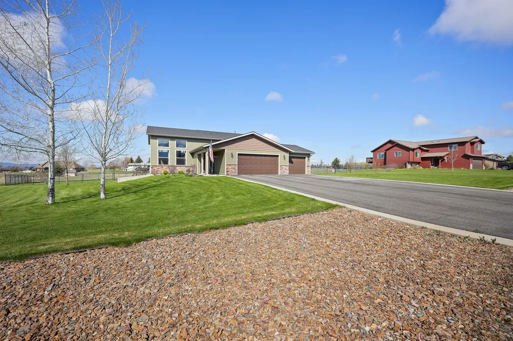 411 Spruce Meadows Loop Kalispell MT 59901