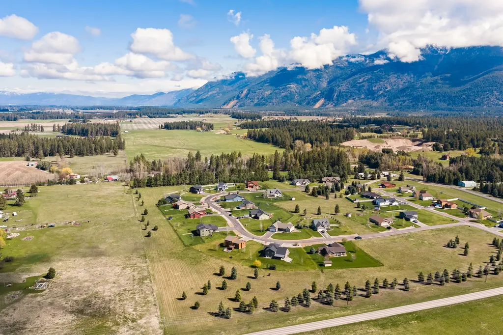 411 Spruce Meadows Loop Kalispell MT 59901