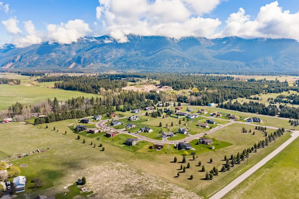 411 Spruce Meadows Loop Kalispell MT 59901