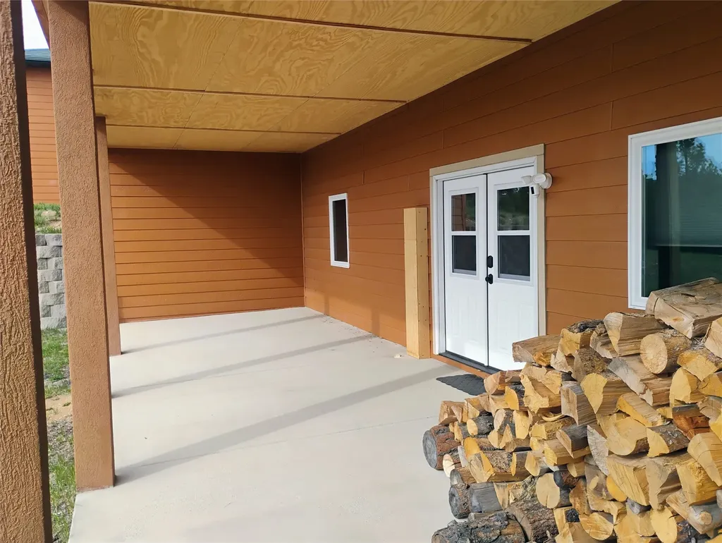 6520 Noble Lane Helena MT 59602