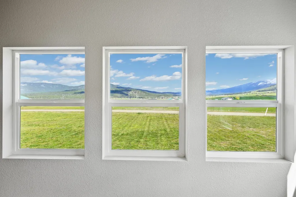 3 Appaloosa Court Plains MT 59859