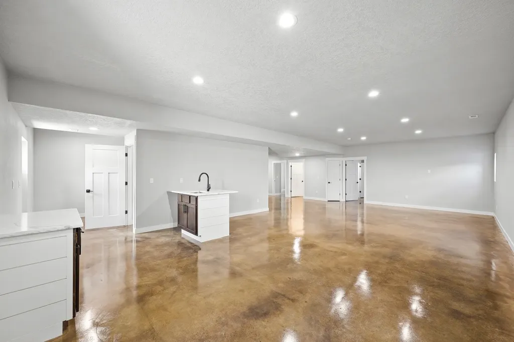 3 Appaloosa Court Plains MT 59859