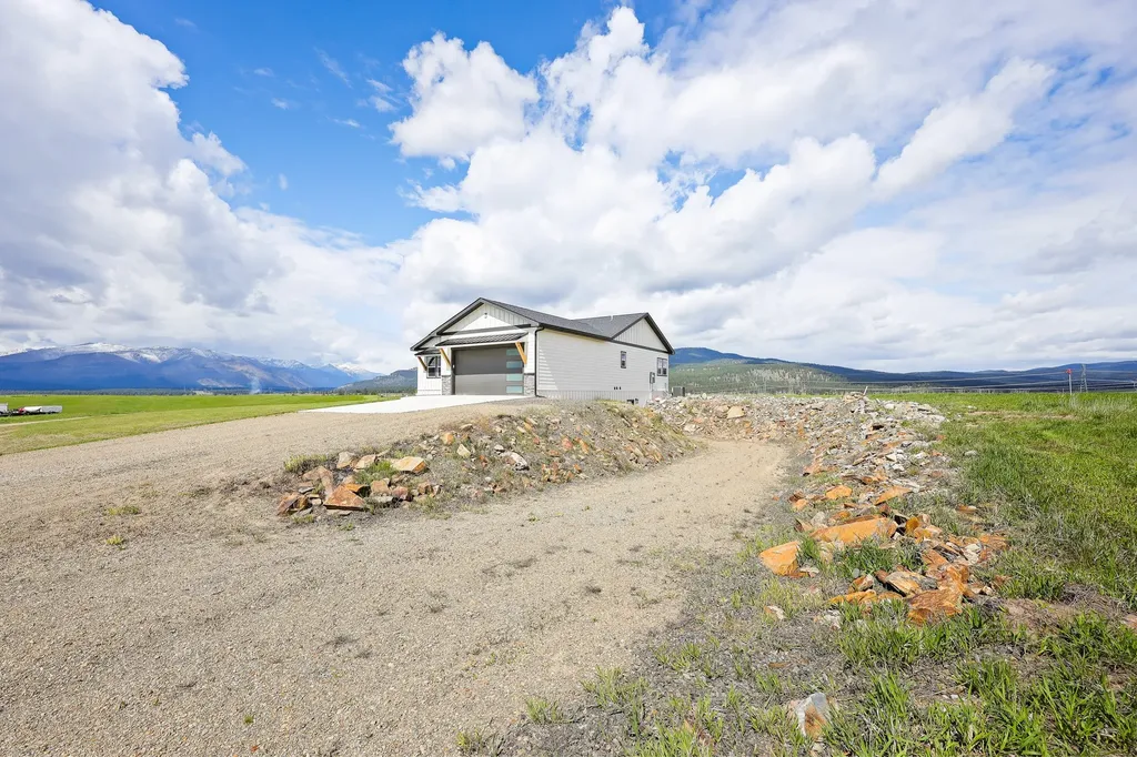3 Appaloosa Court Plains MT 59859