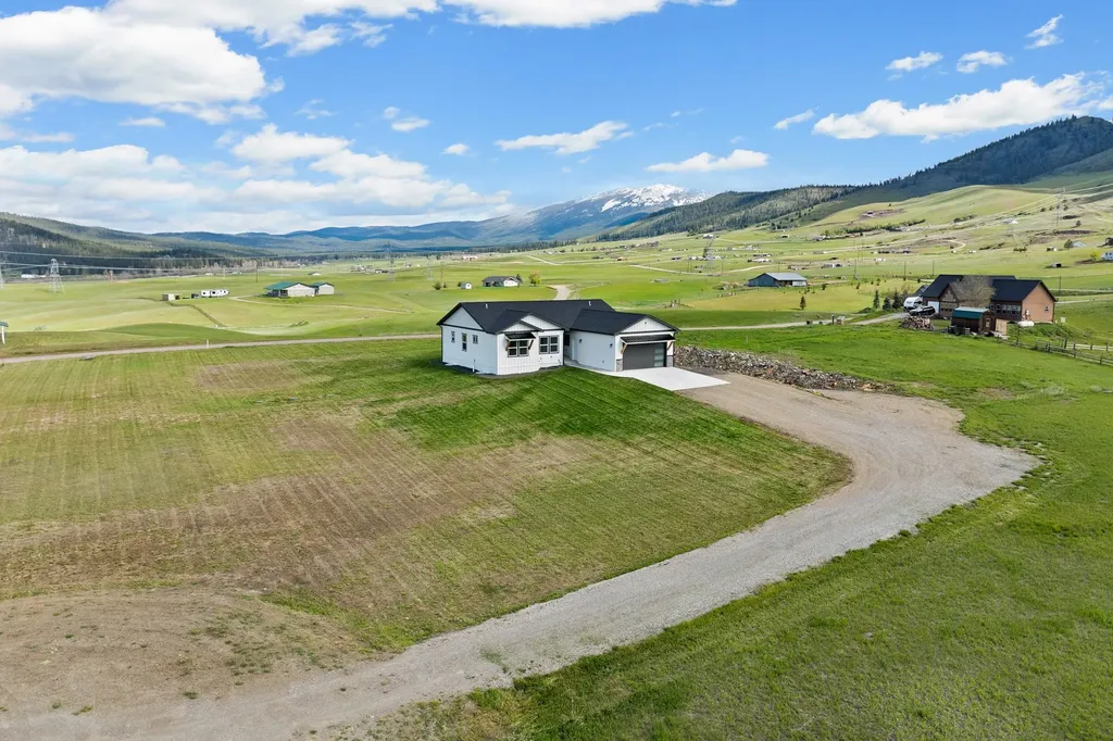 3 Appaloosa Court Plains MT 59859